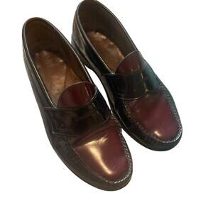 GH Bass & Co Weejuns Mens 9.5D Logan Flat Strap Loafers Wine Leather Slip-ons